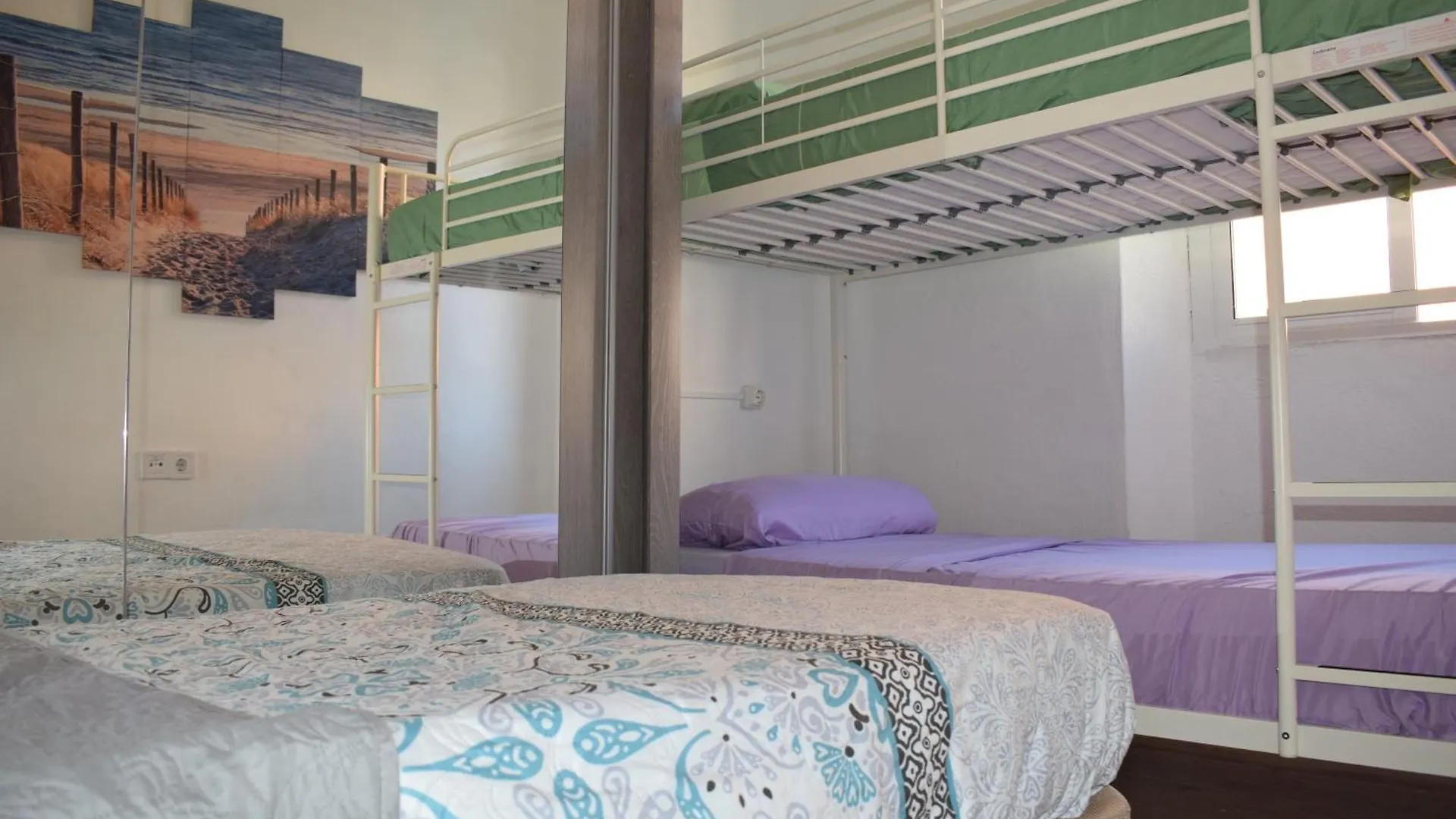 Vialia Apartments Málaga 0*,